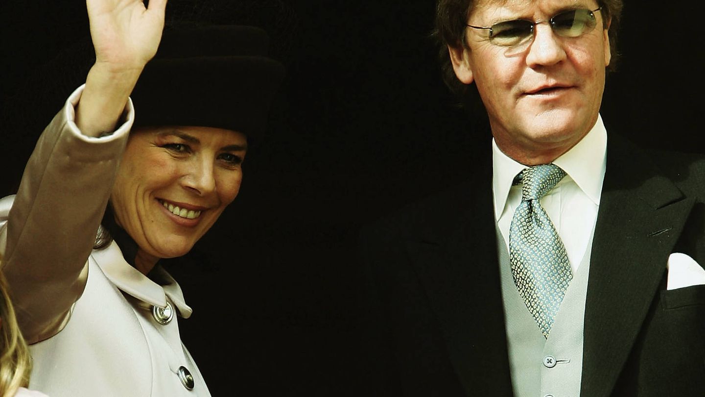 Carolina de Mónaco y Ernesto de Hannover, en 2004. (Getty)