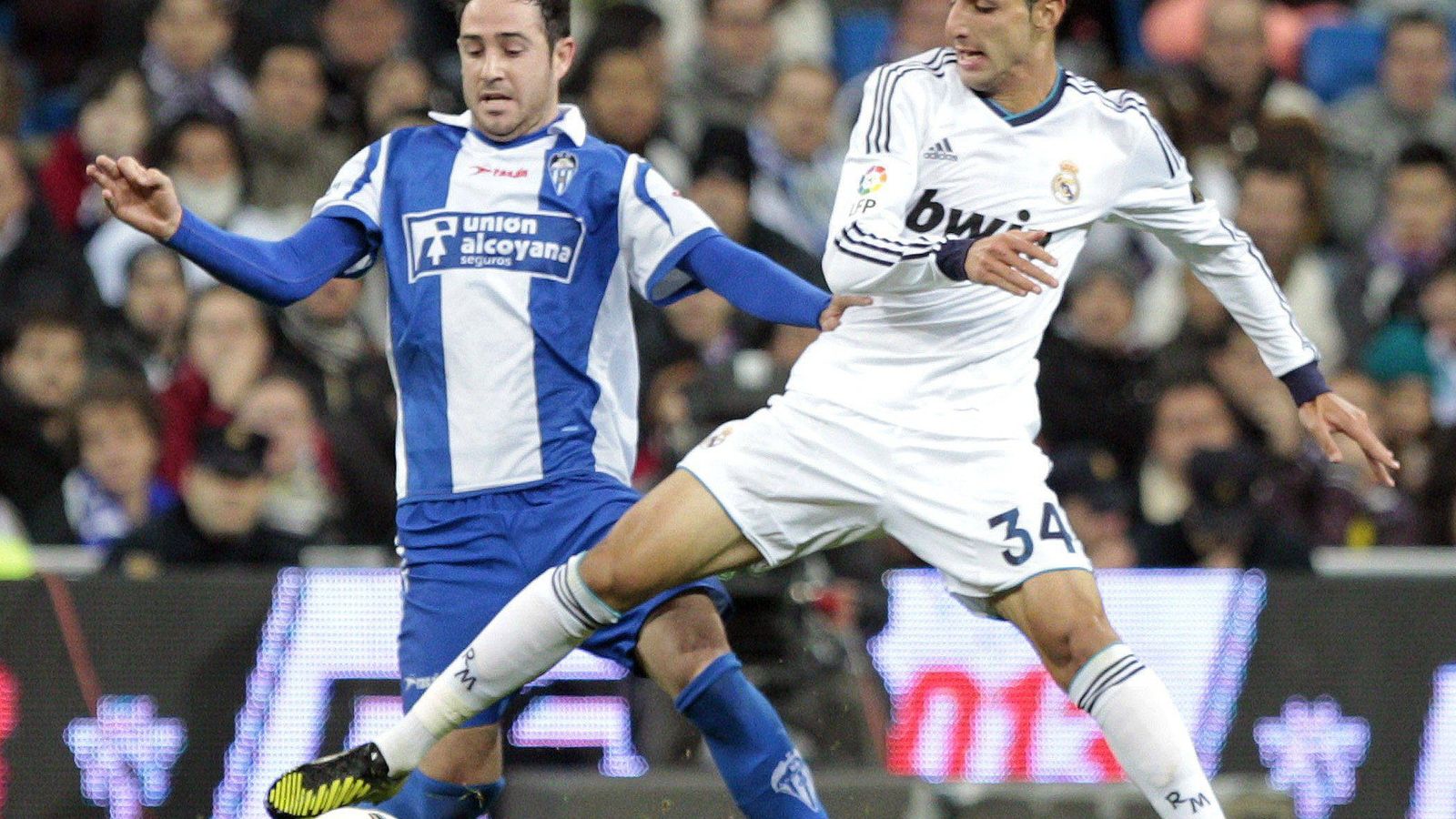 Foto: José Rodríguez, en su debut con el Real Madrid, contra el Alcoyano (Efe)