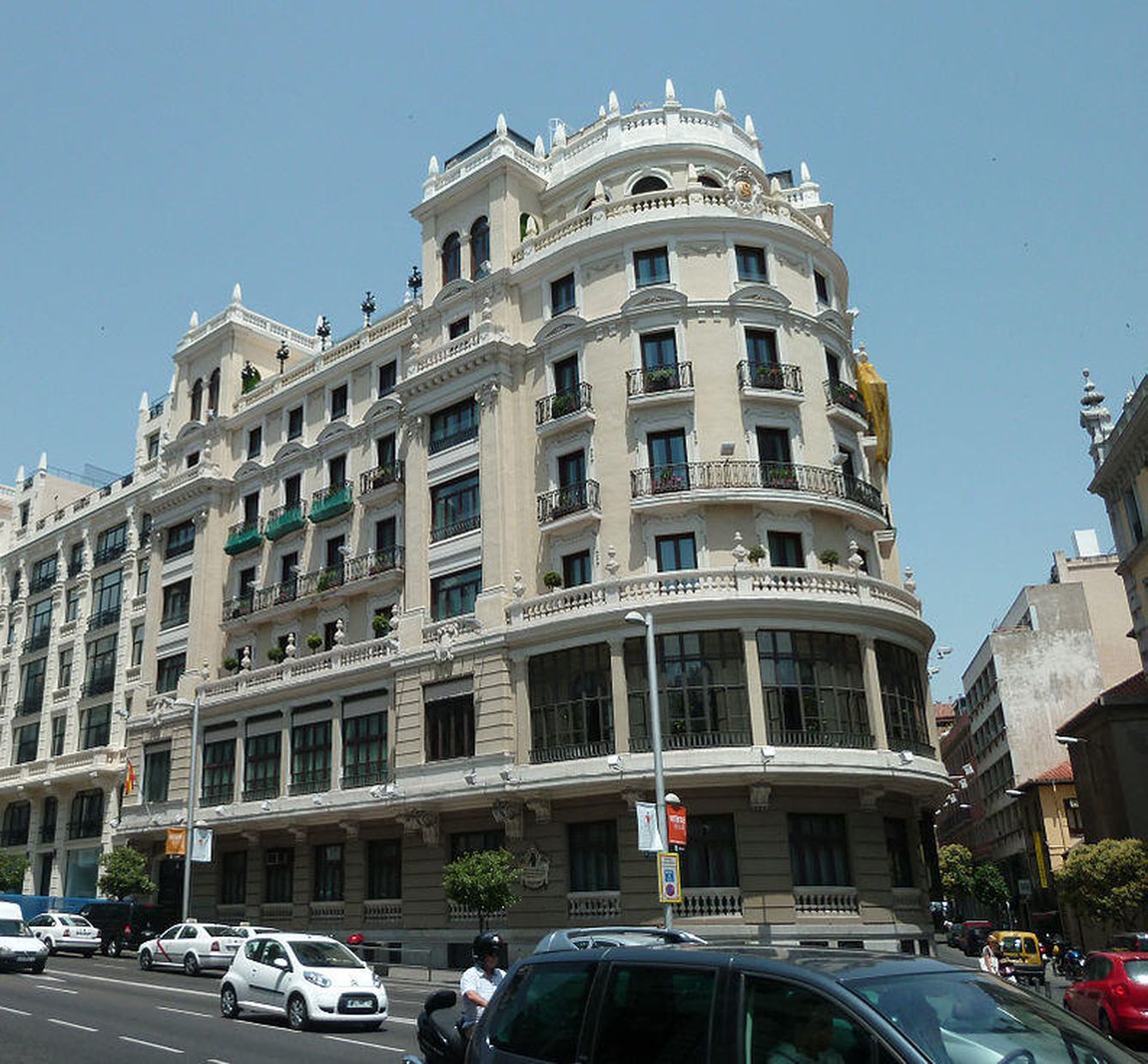 Edificio del club privado La Gran Peña, en la Gran Vía. 