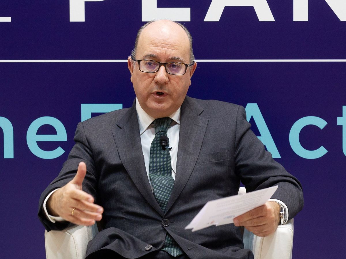 Foto: El presidente de la Asociación Española de Bancos (AEB), José María Roldán. (EFE)