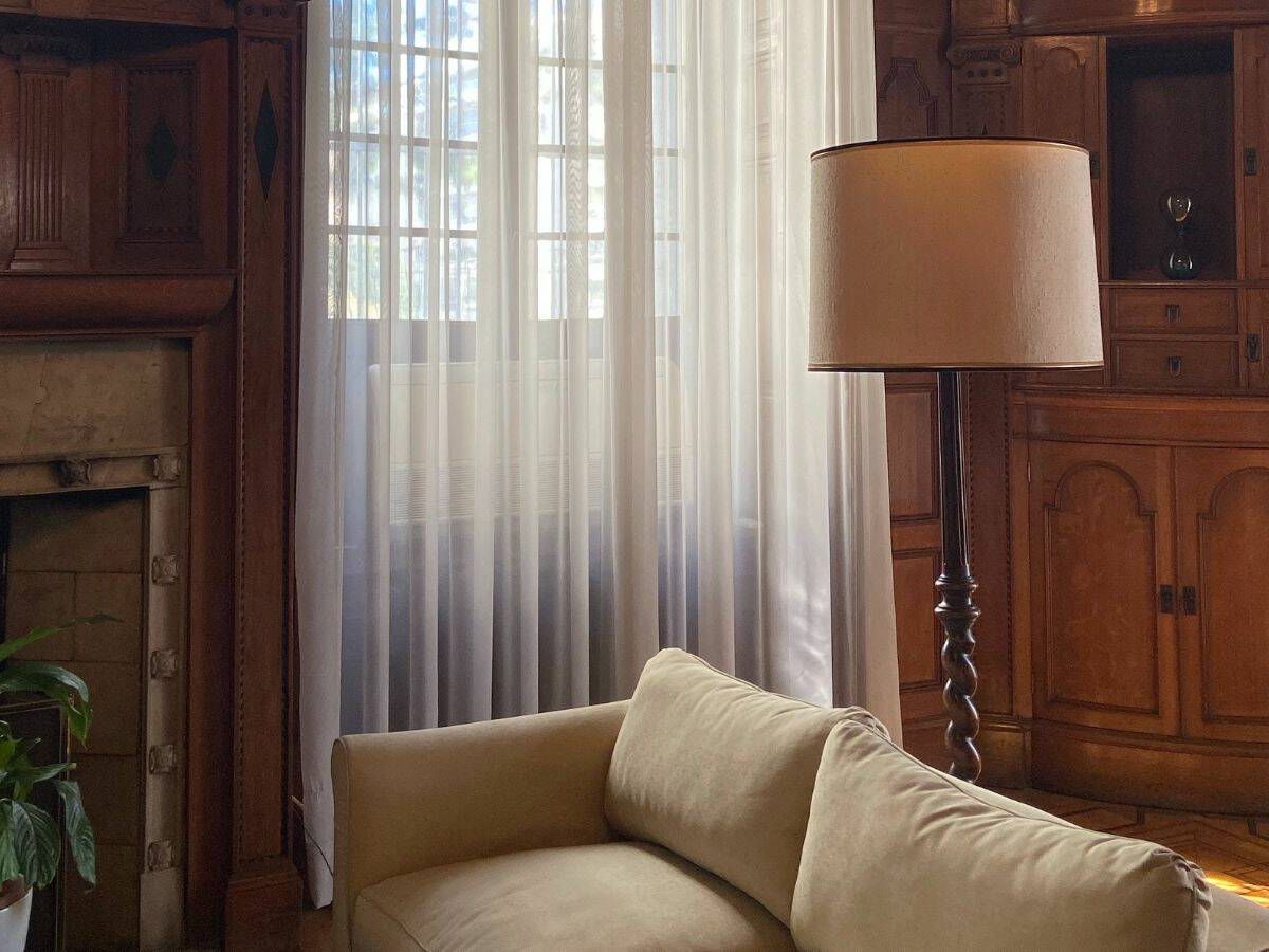 Foto: Lámparas de pie superbonitas para decorar e iluminar tu salón o dormitorio (Pexels)