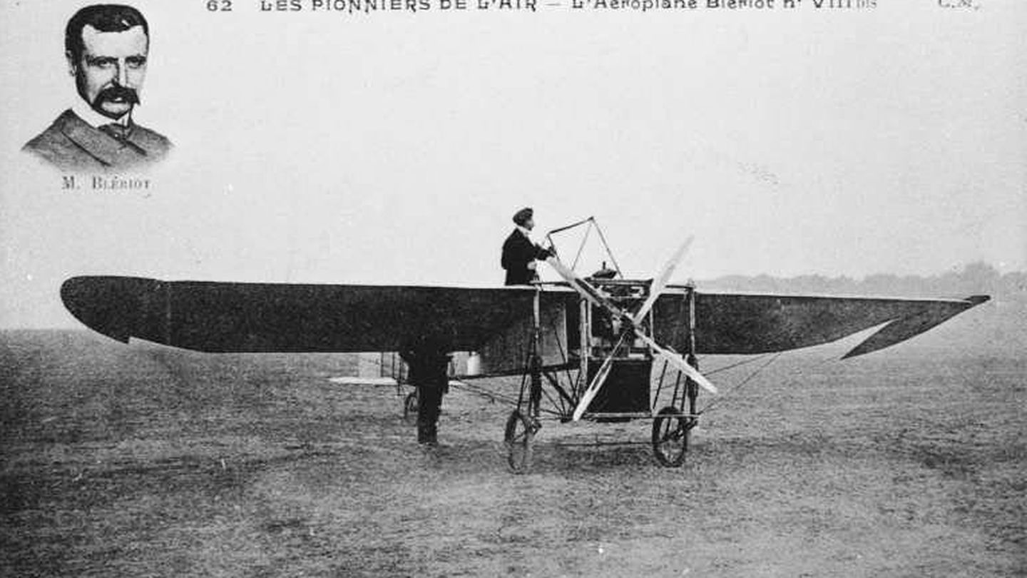 Louis Blériot y su monoplano. (Direction Générale de l'Aviation civil)