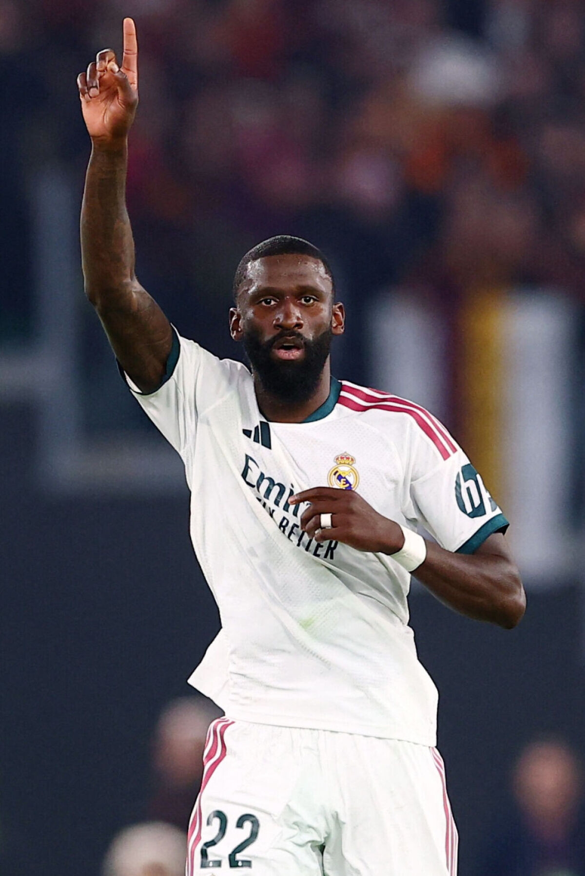 Foto de El Real Madrid es el rey de la locura: inexplicable delirio blanco con una remontada de época en Roma (3-4)
