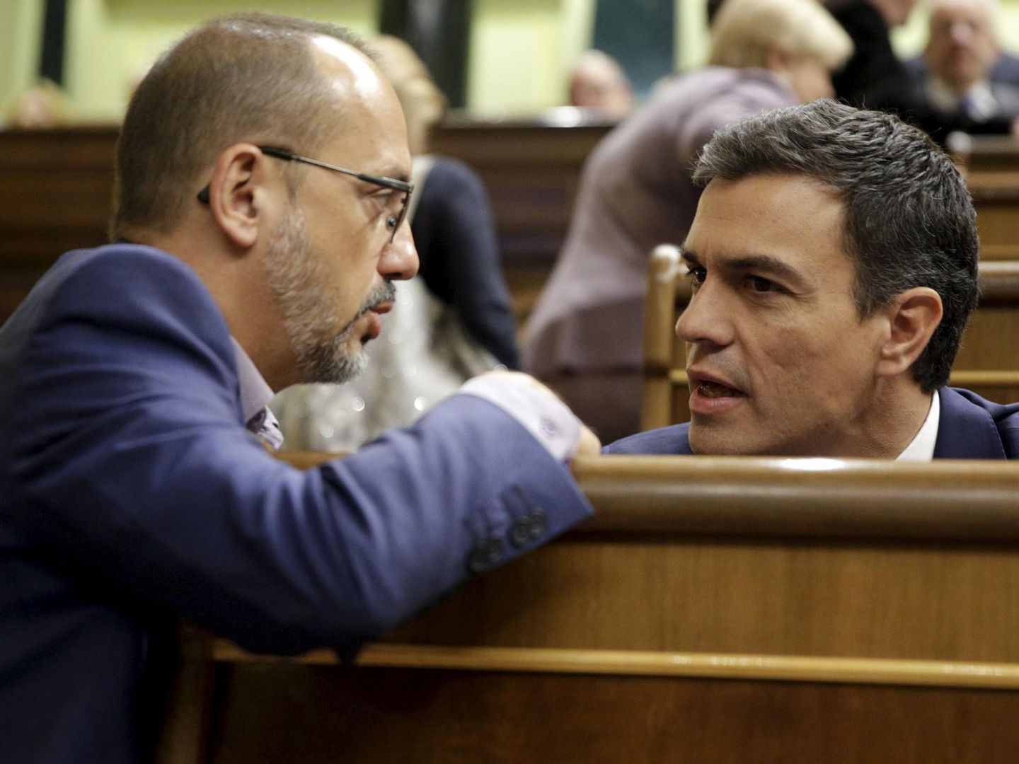 Carles Campuzano y Pedro Sánchez, en una foto de archivo. (Reuters)