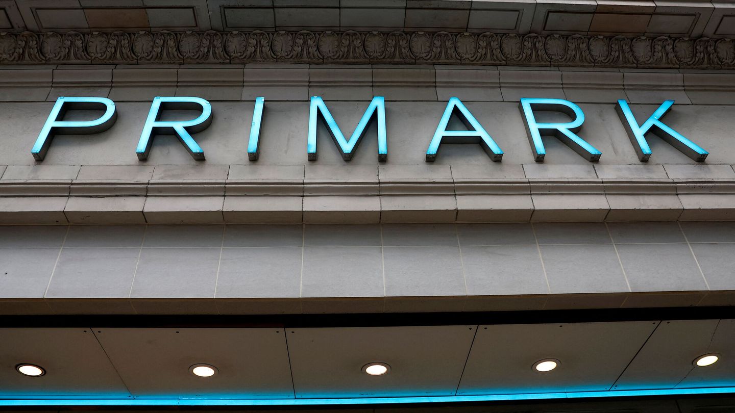 Logo de Primark en una de sus tiendas. 
