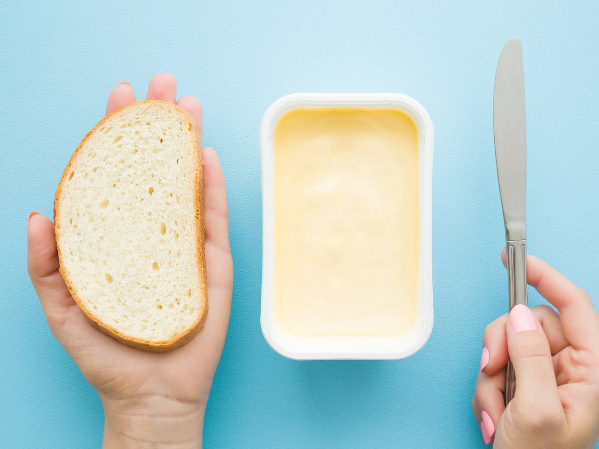 Foto: Los expertos no ven un riesgo en el consumo de mantequilla o margarina, siempre que sea moderado. (iStock)