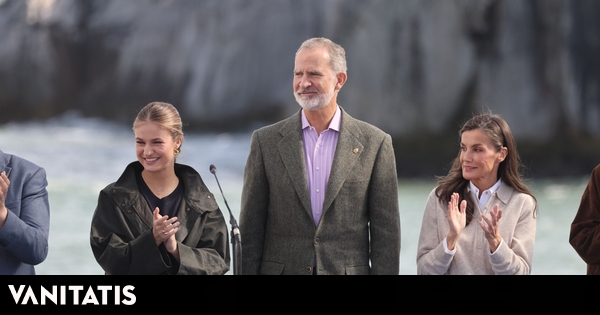 El rey Felipe VI recibe el alta tras su operación de cataratas: abandona el Instituto Oftalmológico Fernández-Vega y regresa a Madrid