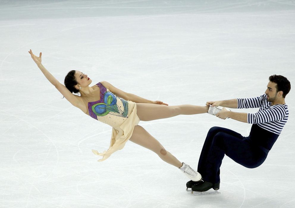 Foto: Sara Hurtado y Adrià Díaz ejecutan su ejercicio del programa libre de la competición de patinaje artístico (Efe).