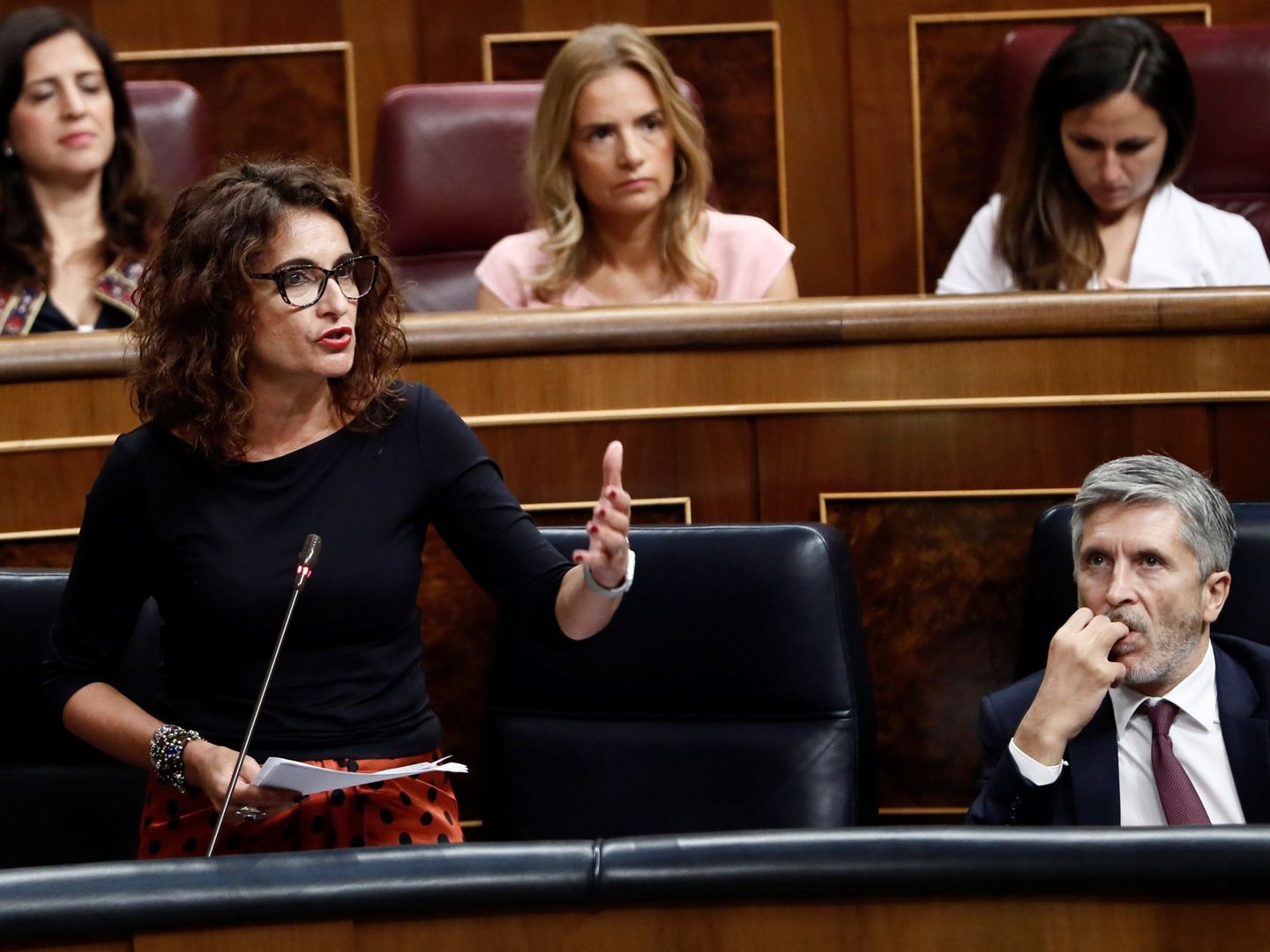 La ministra de Hacienda, María Jesús Montero, este 19 de septiembre en el Congreso. (EFE)