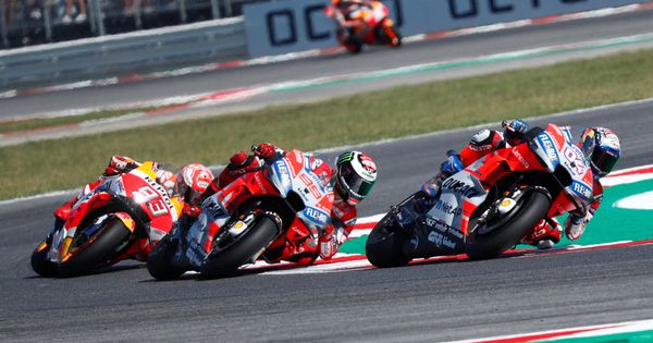 Foto: Dovizioso, Lorenzo y Márquez durante el pasado Gran Premio de San Marino. (Reuters)