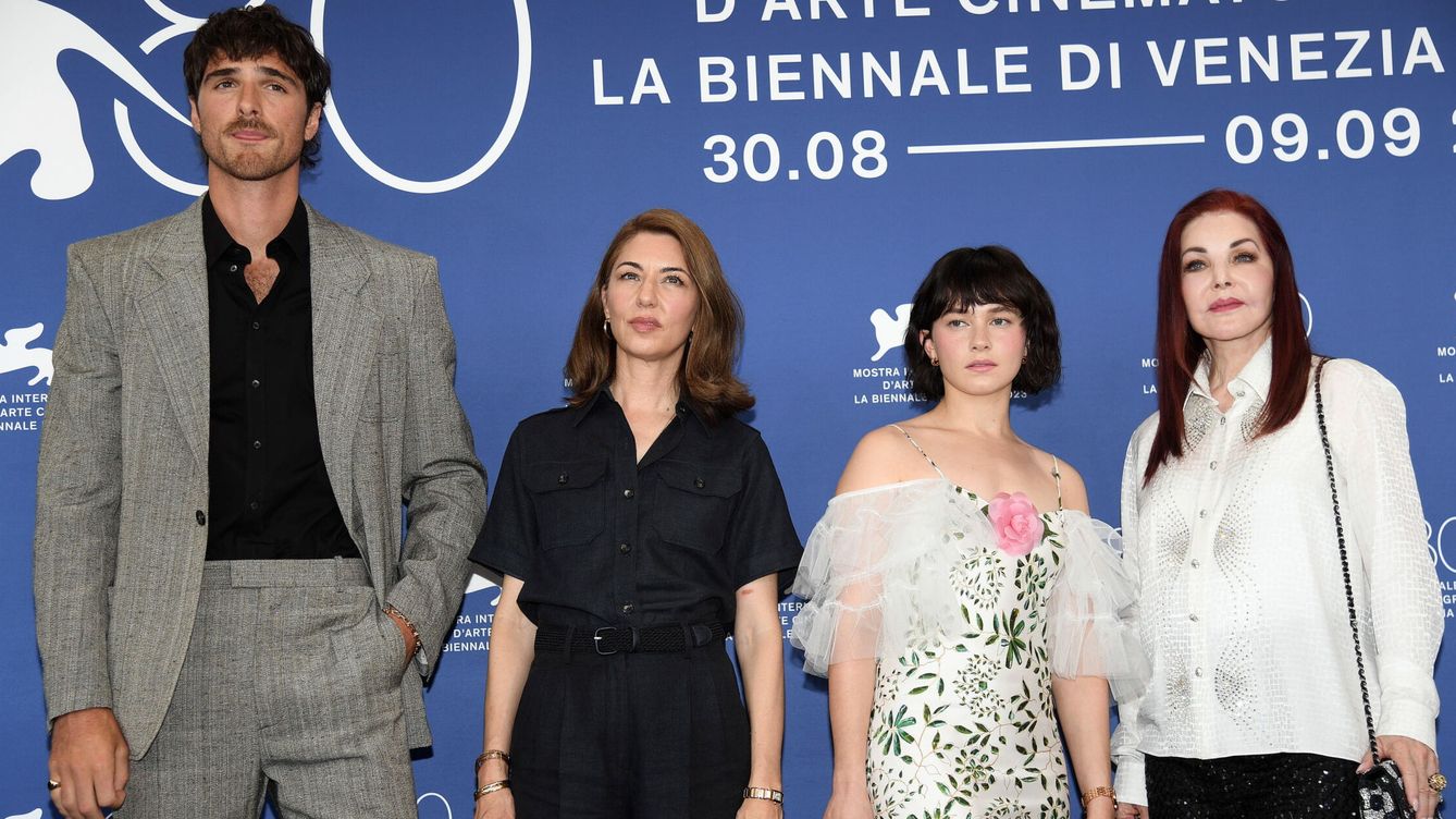 Foto: Priscilla Presley (derecha) junto a Sofia Coppola y los dos actores del filme (EFE)