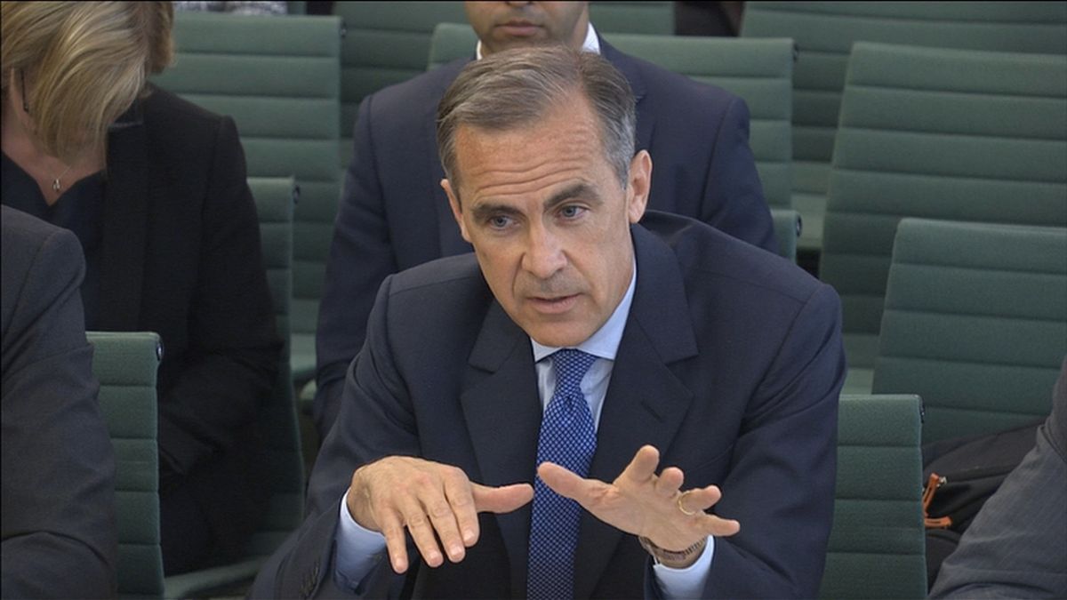 El Banco de Inglaterra lanza su artillería: Baja tipos un 0,25% y comprará deuda