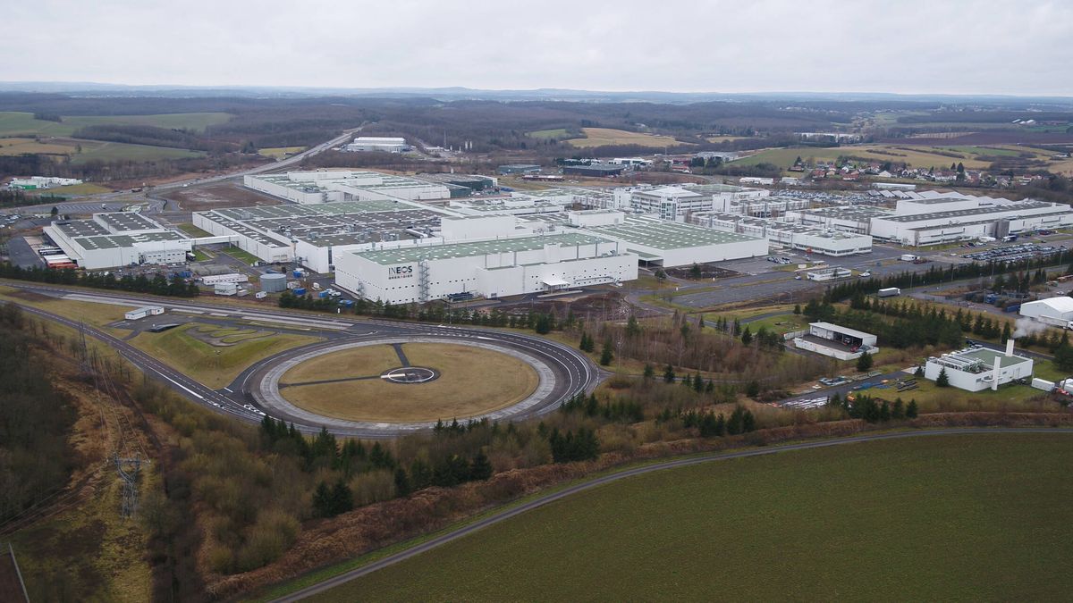 Así es la fábrica francesa donde se produce el (posiblemente) todoterreno más capaz