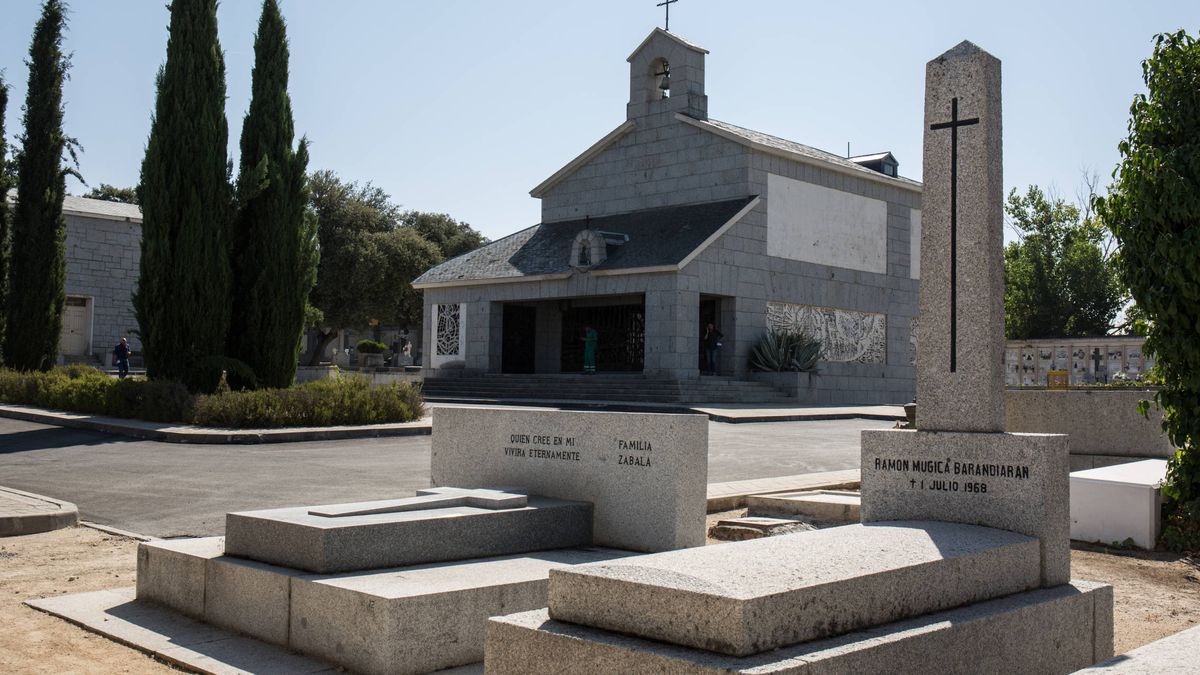 Telarañas y flores muertas en Mingorrubio: así es el cementerio de los jerarcas de Franco