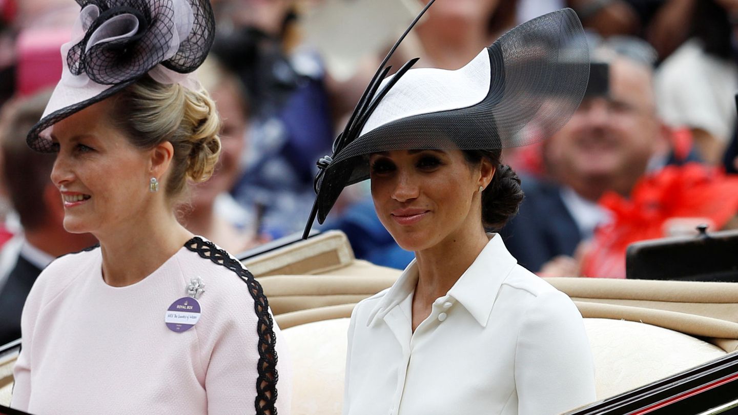 La Duquesa de Sussex y la condesa de Wessex. (Reuters)