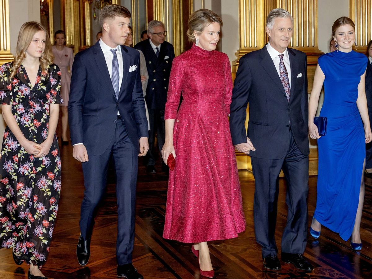 Foto: Los reyes de Bélgica, con Elisabeth, Emanuel y Eleonore. (CP)