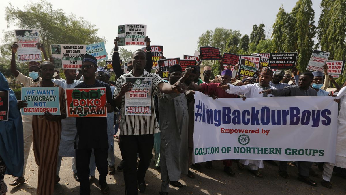 Nigeria anuncia la liberación de los 300 niños secuestrados por Boko Haram en una escuela