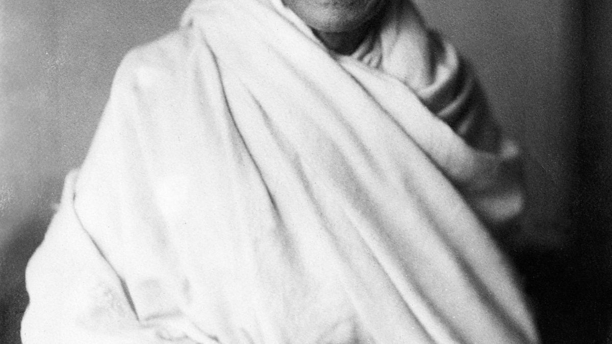 Roban las cenizas de Gandhi de su mausoleo en su 150 cumpleaños