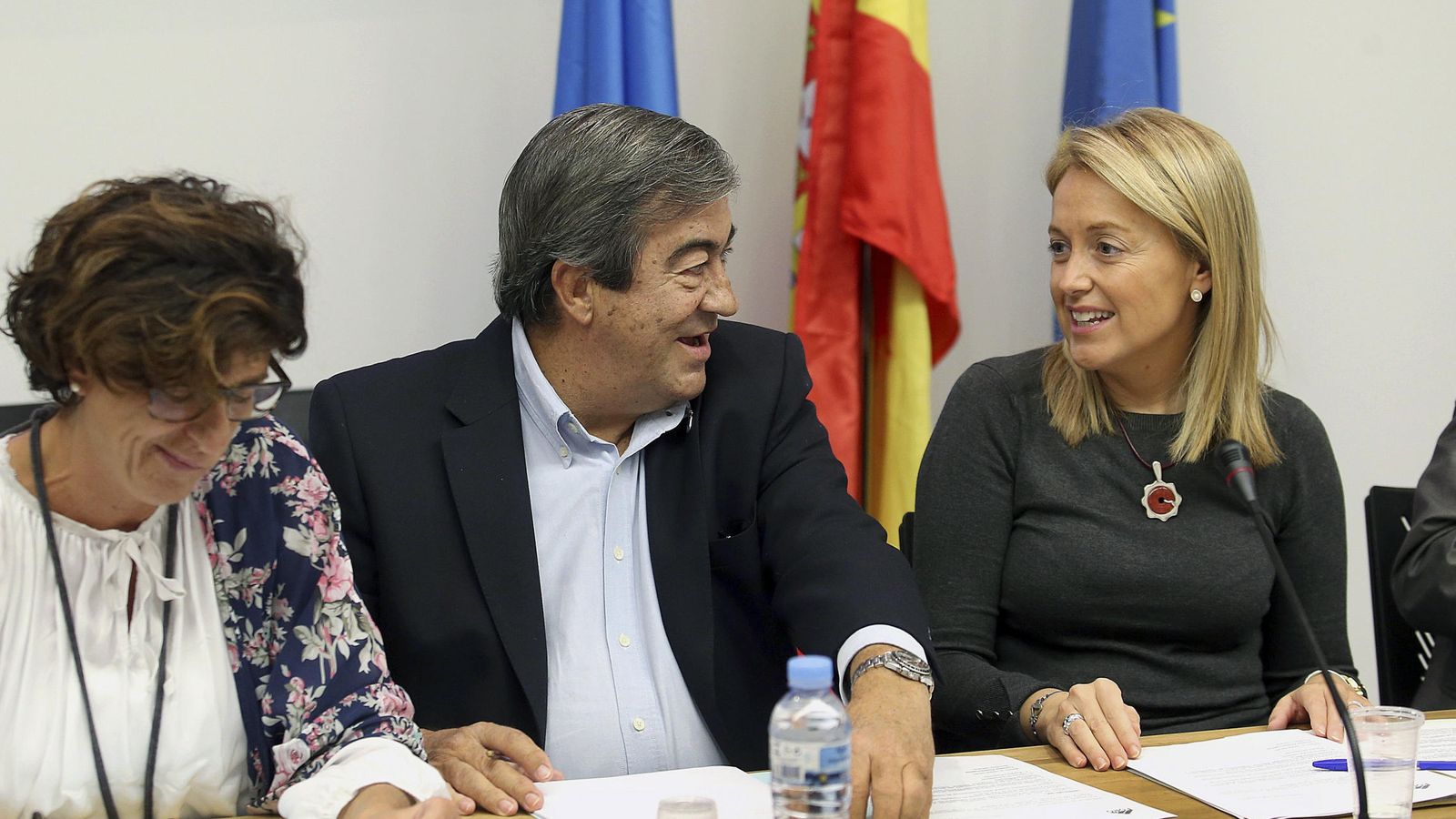 Foto: La presidenta de Foro, Cristina Coto y el expresidente del partido, Francisco Alvarez Cascos. (EFE)