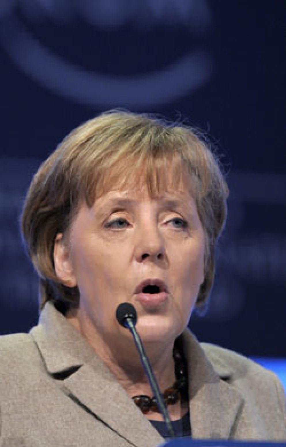 Foto: Merkel exige un nivel medio de alemán para que los jóvenes españoles trabajen en Berlín