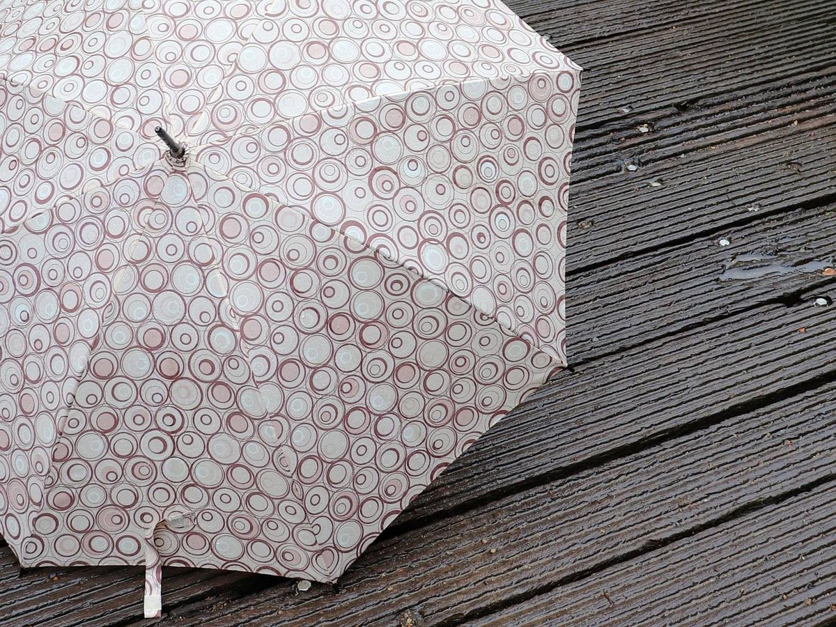 Foto: El paraguas secará mejor en el paragüero (Foto: Pixabay)