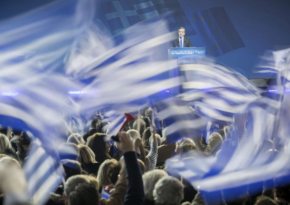 Foto: El primer ministro griego, Andonis Samarás, pronuncia unas palabras durante el último acto de la campaña electoral de su partido, Nueva Democracia (Efe).