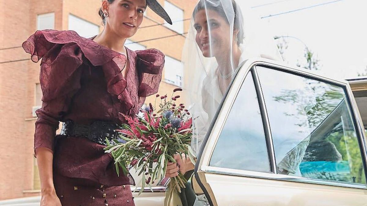 "El vestido de novia de mi hermana es el más especial que he diseñado", hablamos con Inés Martín Alcalde