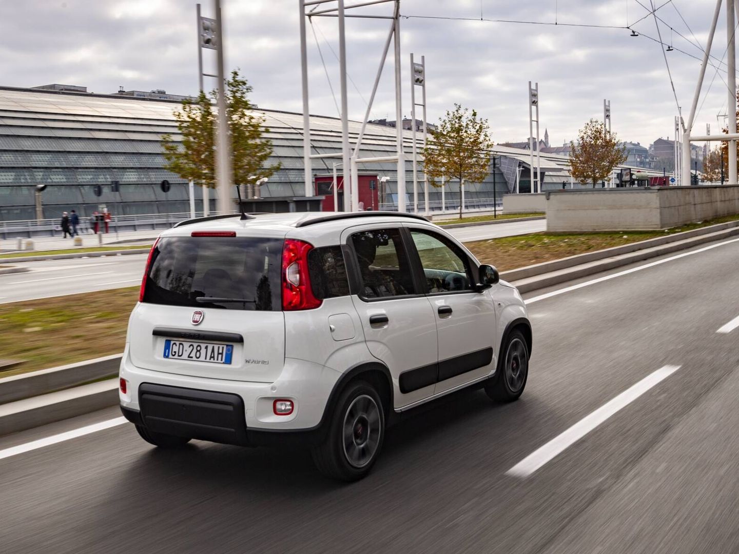El Fiat Panda es un clásico de la ciudad, y su actual generación ofrece motor híbrido.