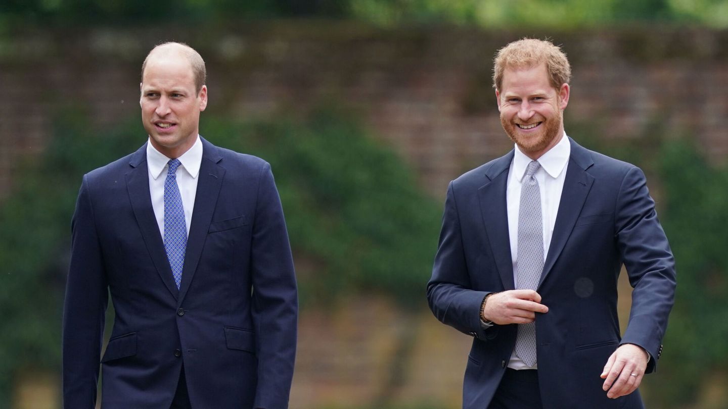Guillermo y Harry, en el homenaje a Diana de Gales. (Reuters)