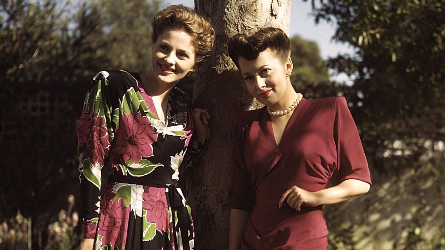 Joan Fontaine y Olivia de Havilland en una imagen de archivo.