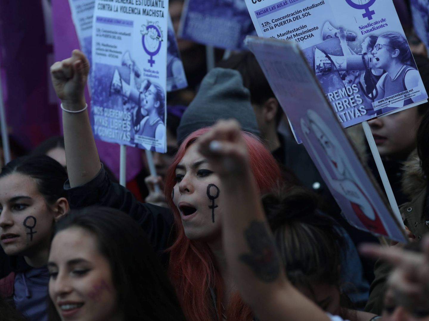 Manifestación masiva durante el Día Internacional de la Mujer en Madrid, el 8 de marzo de 2018. (Reuters)