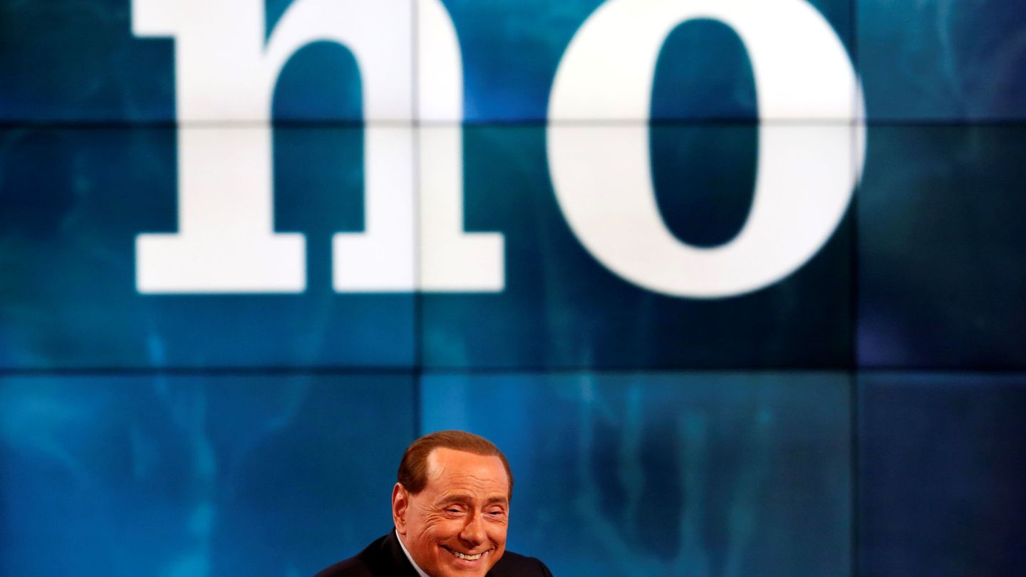 Silvio Berlusconi durante el programa de televisión 'Porta a Porta', en Roma, Italia (Reuters).
