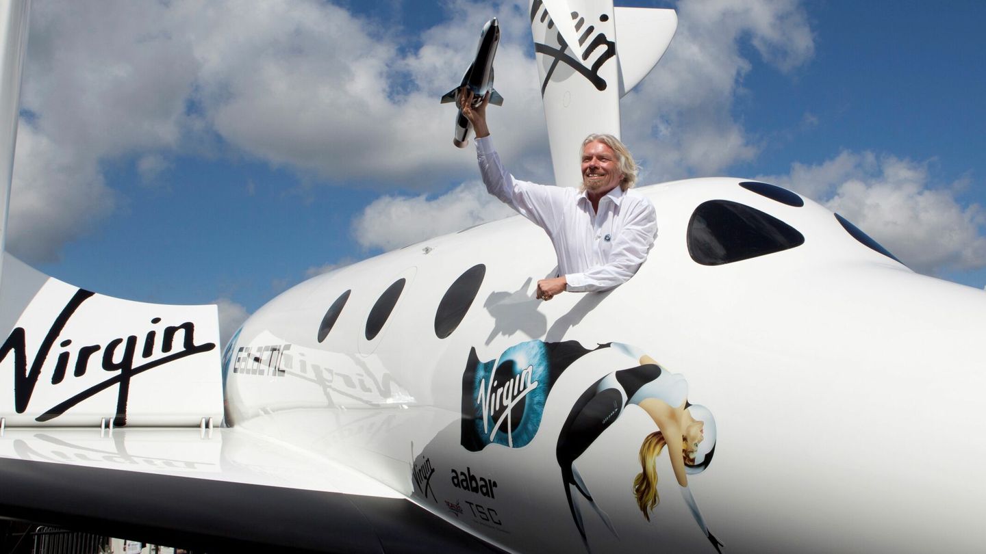 El multimillonario Richard Branson fue el primero en viajar al espacio. Le siguieron Jeff Bezos y Elon Musk. (EFE/Mark Chivers) 