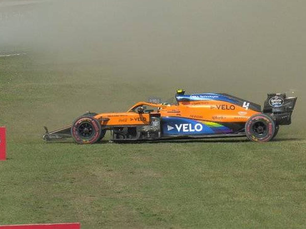 Foto: Día complicado para McLaren, con Lando Norris sufriendo su primer incidente serio desde que llegó a McLaren