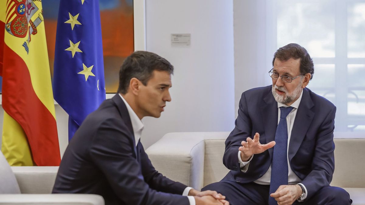 Rajoy reúne a Sánchez y Rivera por separado y respalda la acción de jueces y policías