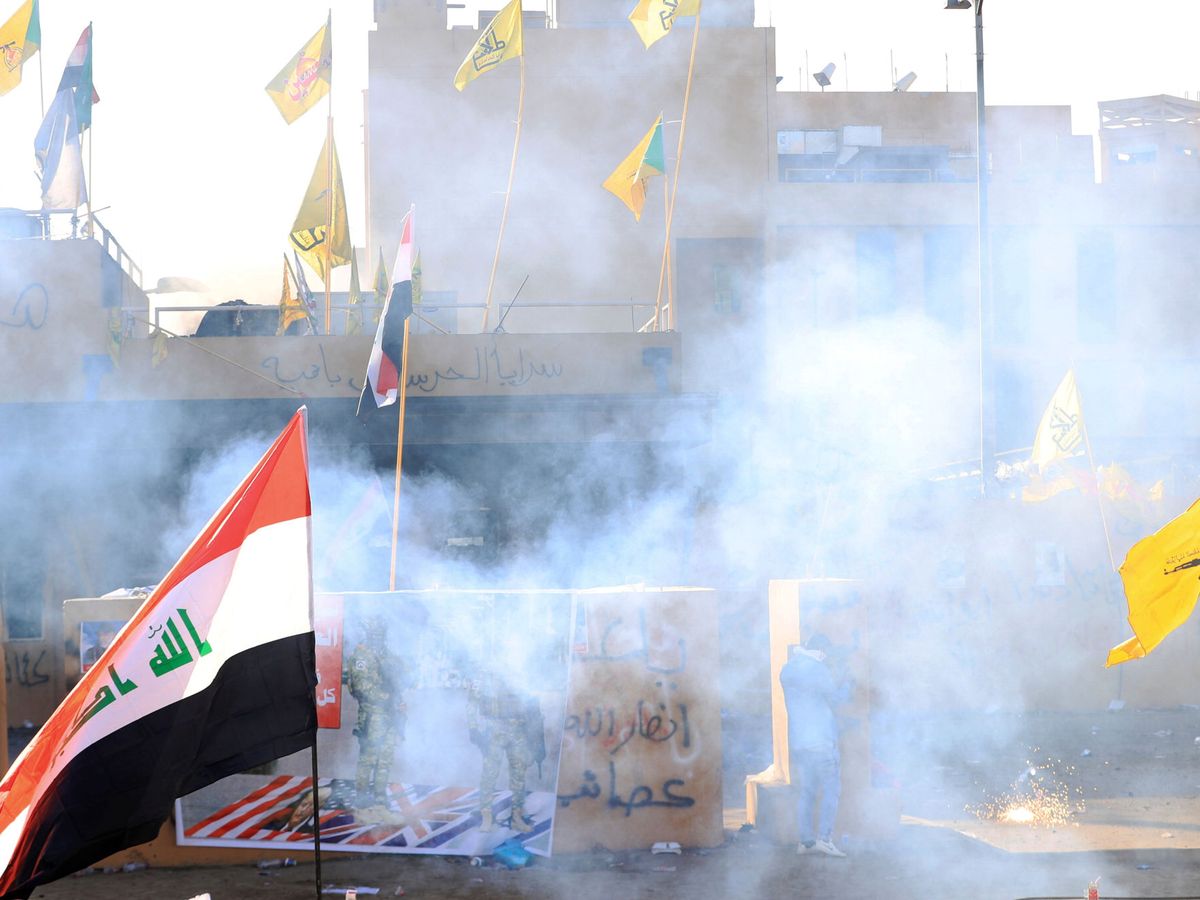 Foto: Protestas frente a la embajada de EEUU en Irak (Reuters)