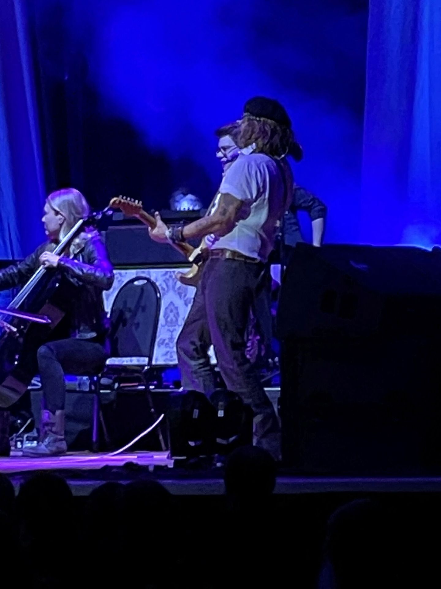 Johnny Depp, en el concierto de Jeff Beck en Sheffield. (Reuters/Herrick)