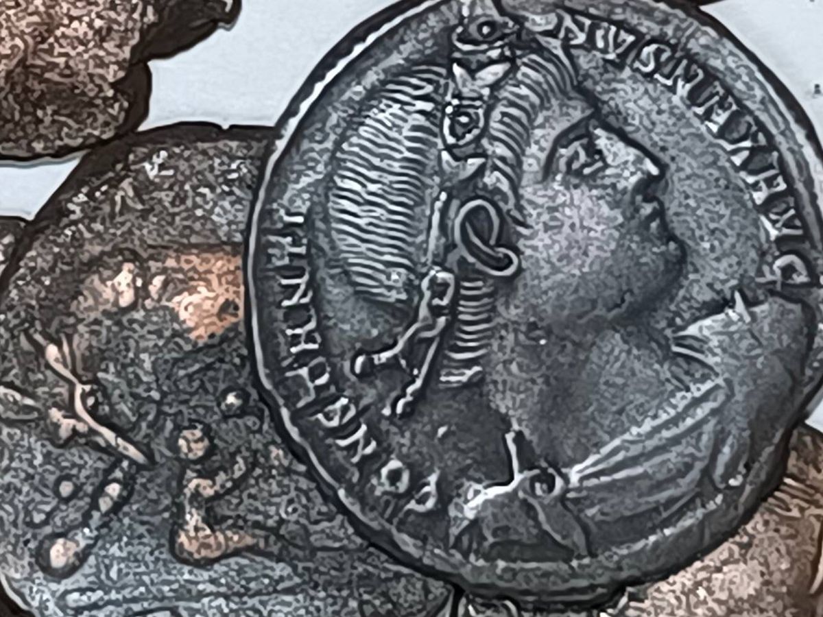Foto: Encuentran un tesoro de aproximadamente 40.000 monedas de hace más de 1.500 años en esta costa europea (Ministerio de Cultura de Italia)