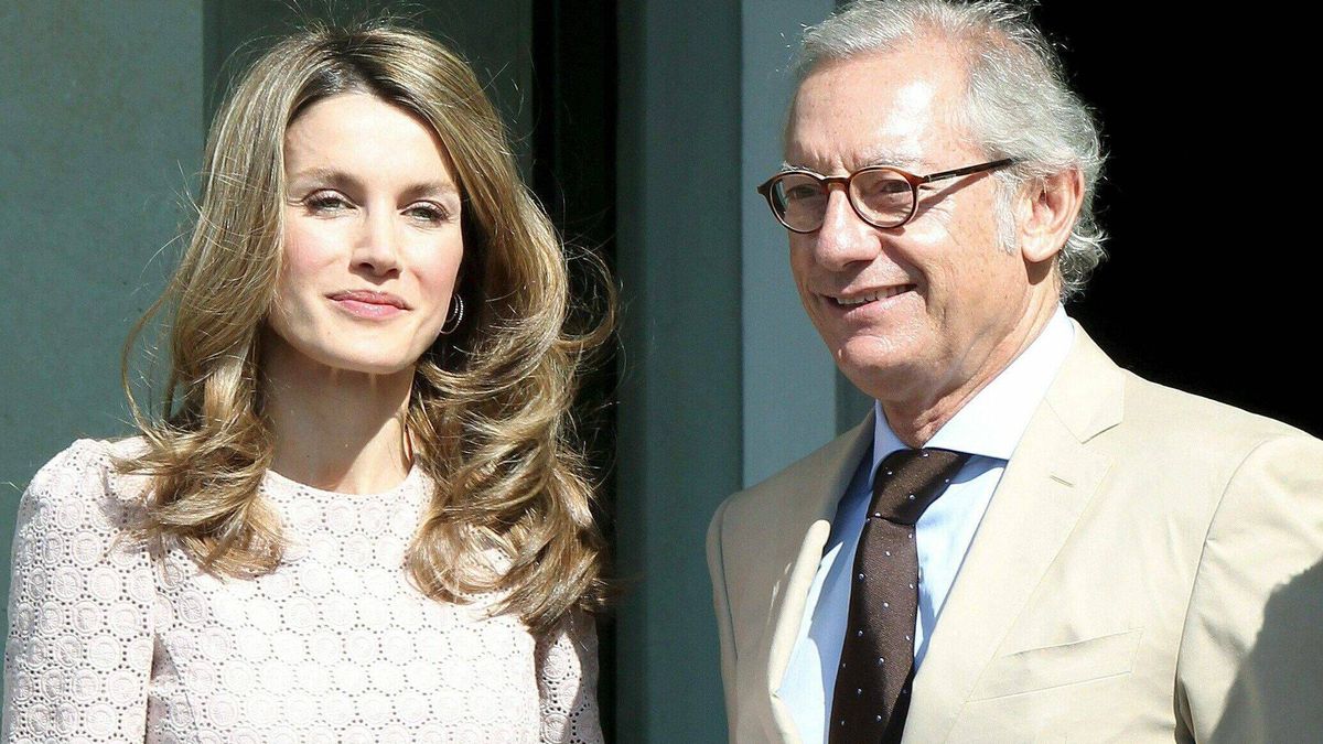 El rey Felipe premia hoy a Isak Andic: la reina Letizia y los looks más bonitos de Mango que ha lucido