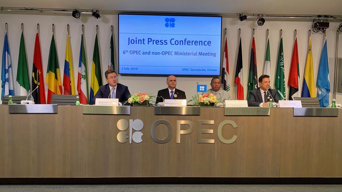 La OPEP y otros productores anuncian una reunión de urgencia y disparan el crudo
