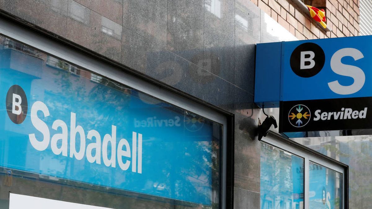 Sabadell aprovecha el 'ruido okupa' y venderá alarmas en sus oficinas