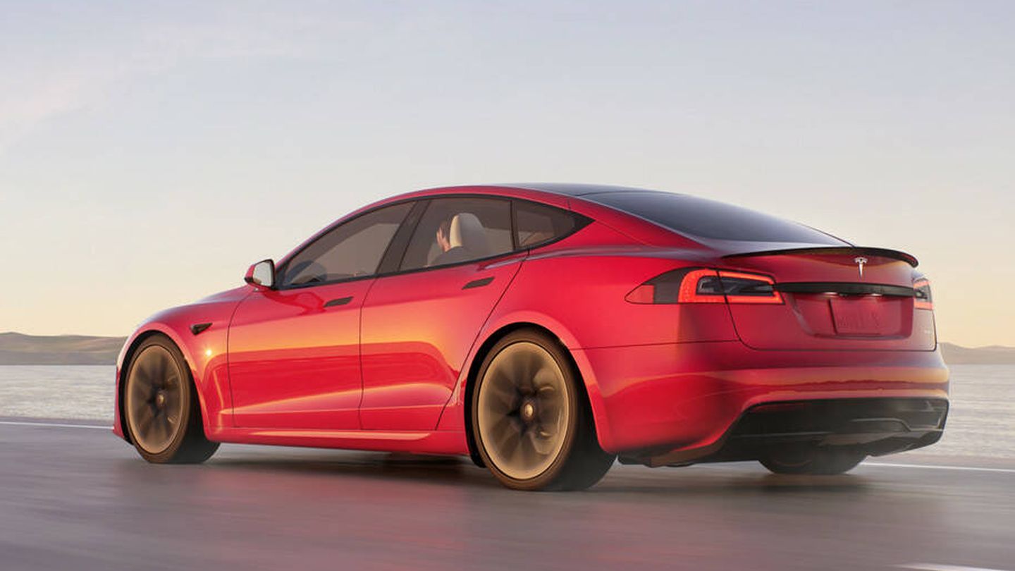 La autonomía del Model S Plaid es de 600 kilómetros, y de 634 en el Dual Motor.