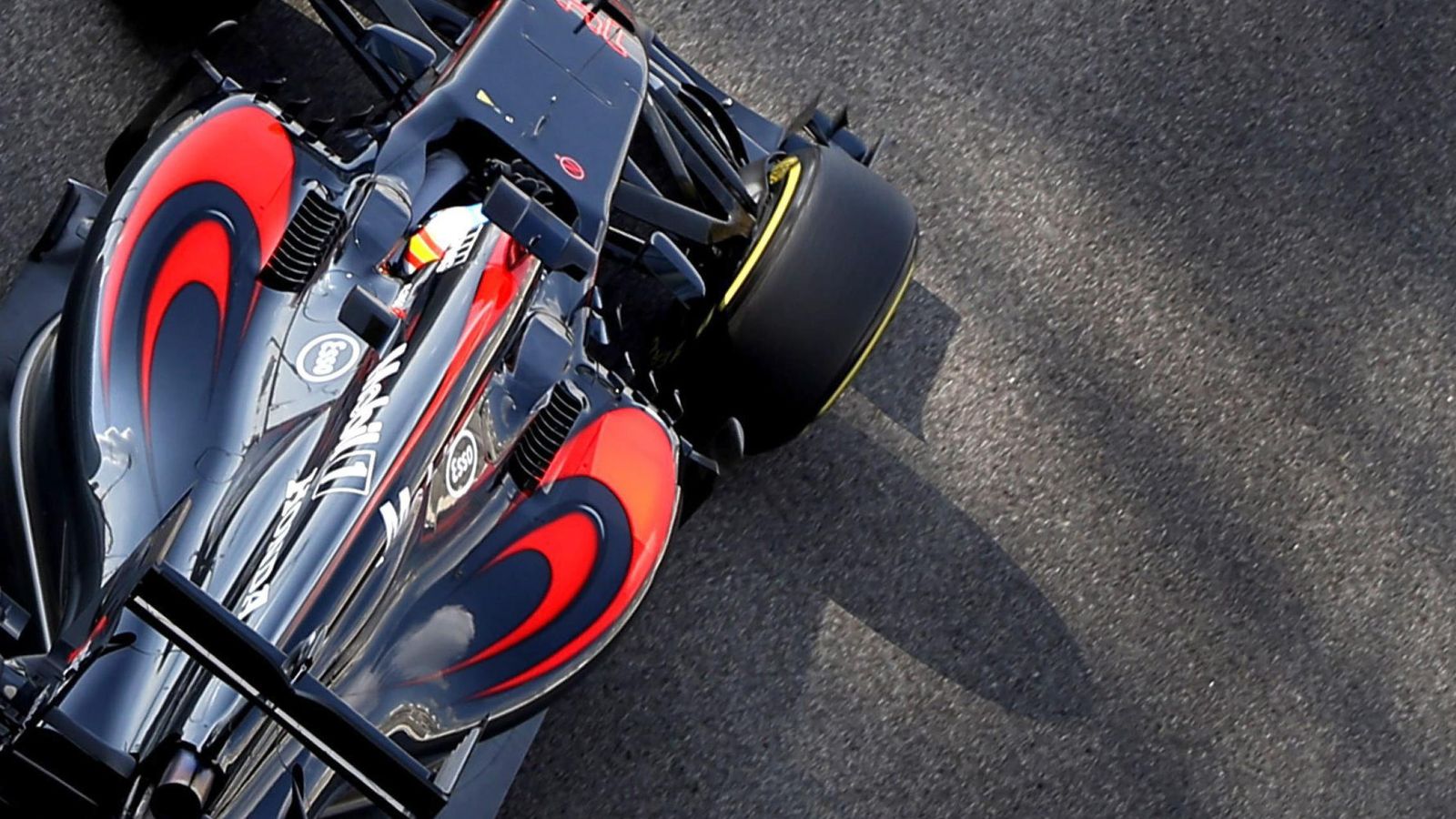 Foto: "Si sigo aquí, me quedo en McLaren", dijo Alonso (Reuters).