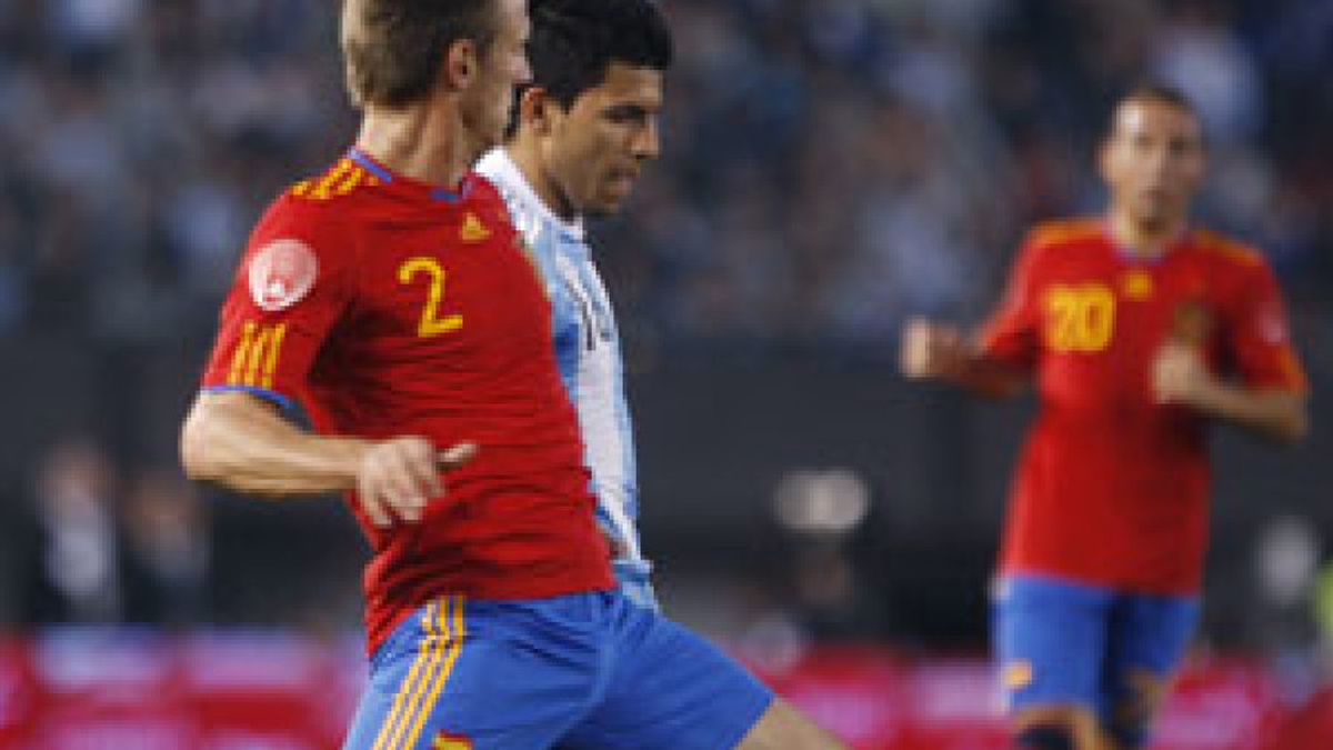 La prensa argentina asegura que 'La Roja' se fue de fiesta antes del partido contra la selección albiceleste