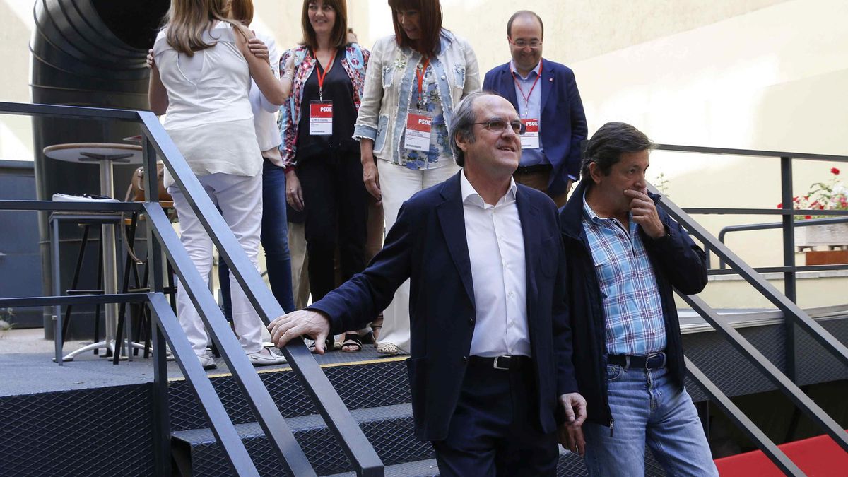 Ángel Gabilondo y Javier Fernández lideran las quinielas del PSOE si hay elecciones