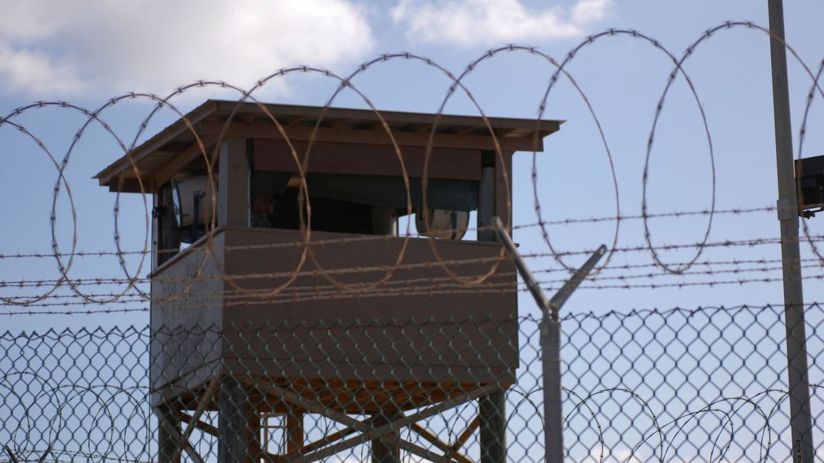Nuevo guiño de Mohamed VI hacia EEUU: recibe al último marroquí de Guantánamo