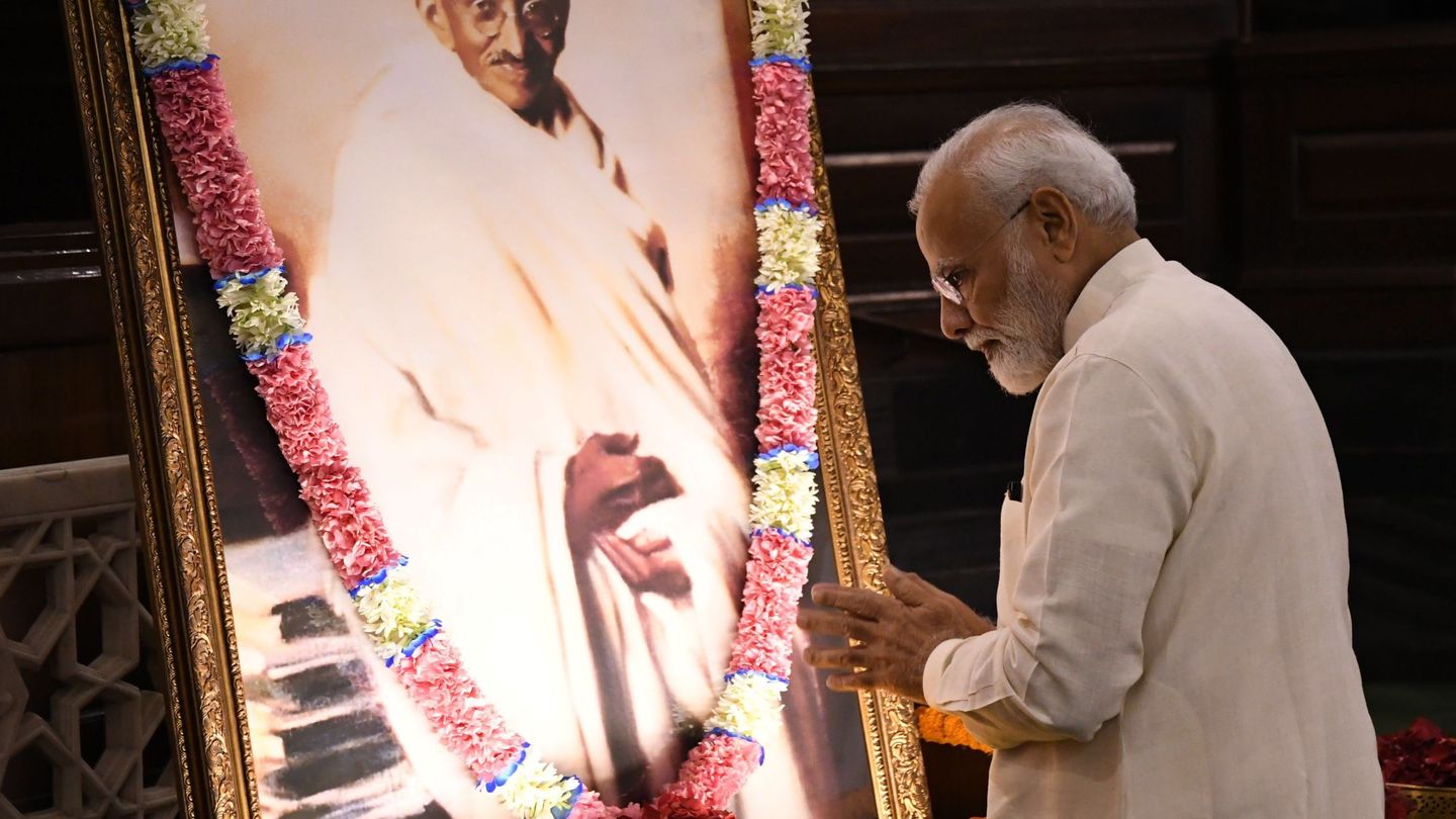 El primer ministro indio Narendra Modi participa en las celebraciones del 150 aniversario de la muerte de Gandhi. (EFE)