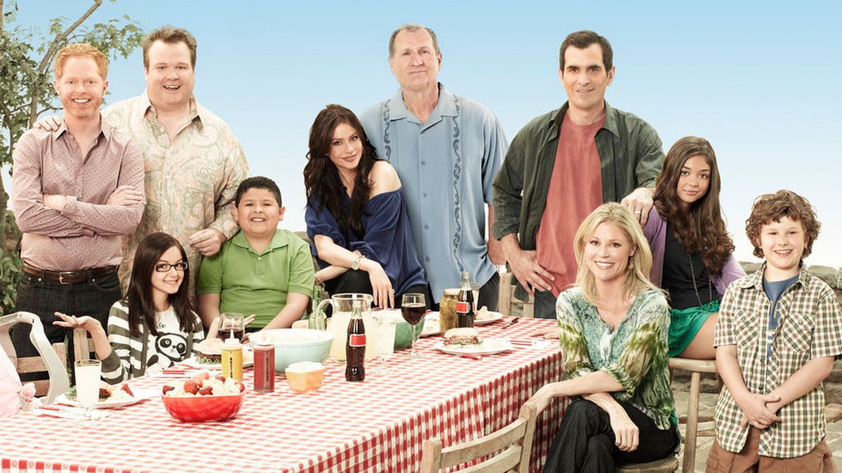 El elenco de 'Modern family' vuelve a reunirse (casi) al completo: este actor no ha podido participar
