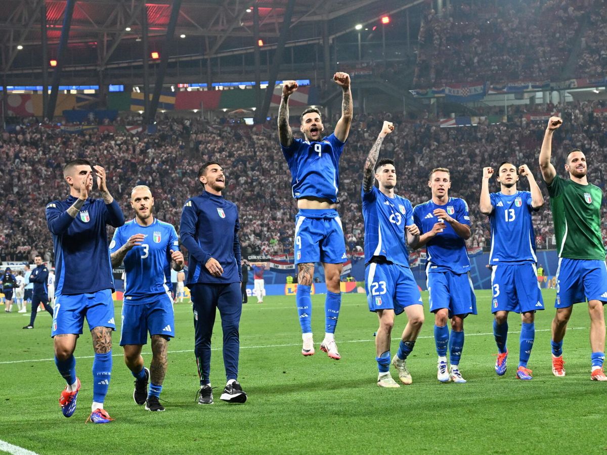 Foto: Italia se muestra fuerte para el siguiente partido contra Suiza. (EFE/Daniel Dal Zennaro)