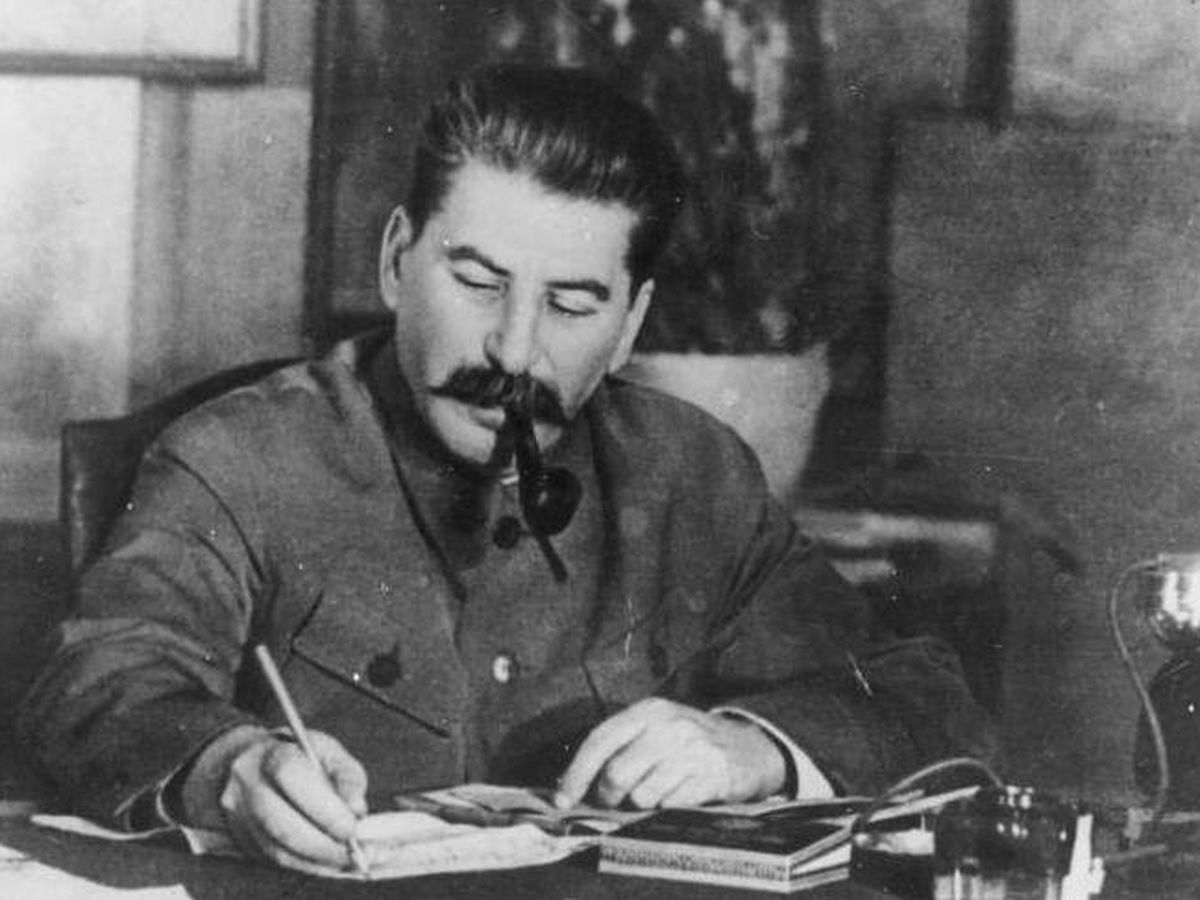 Foto: Stalin en 1949, sano gracias al Doctor Salchicha.